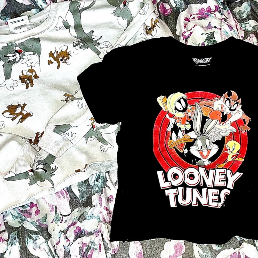 Warner Bros. Looney Tunes crop top set of 2